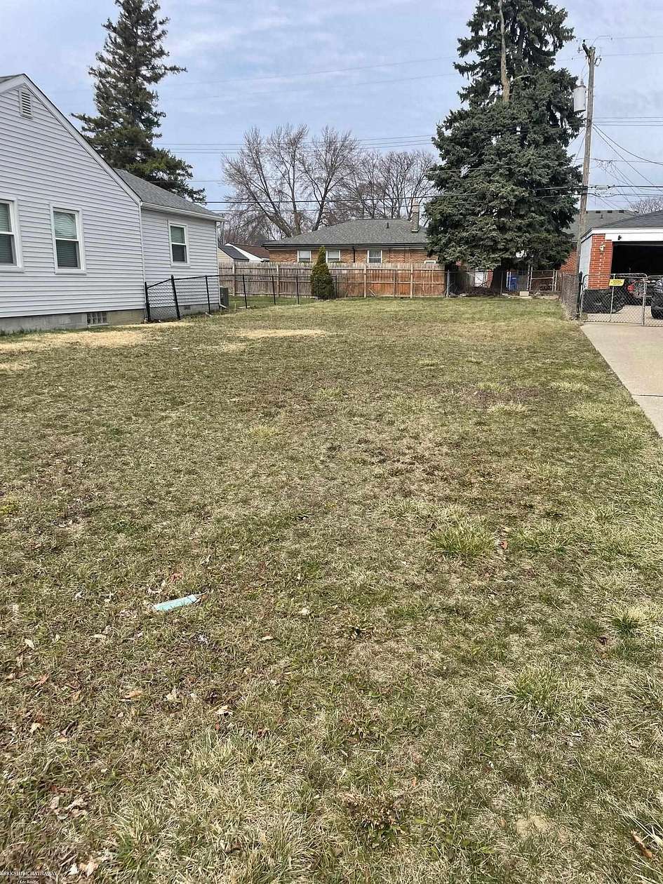 0.09 Acres of Residential Land for Sale in Warren, Michigan