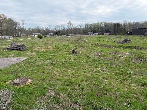 5.36 Acres of Commercial Land for Sale in Normandy, Tennessee