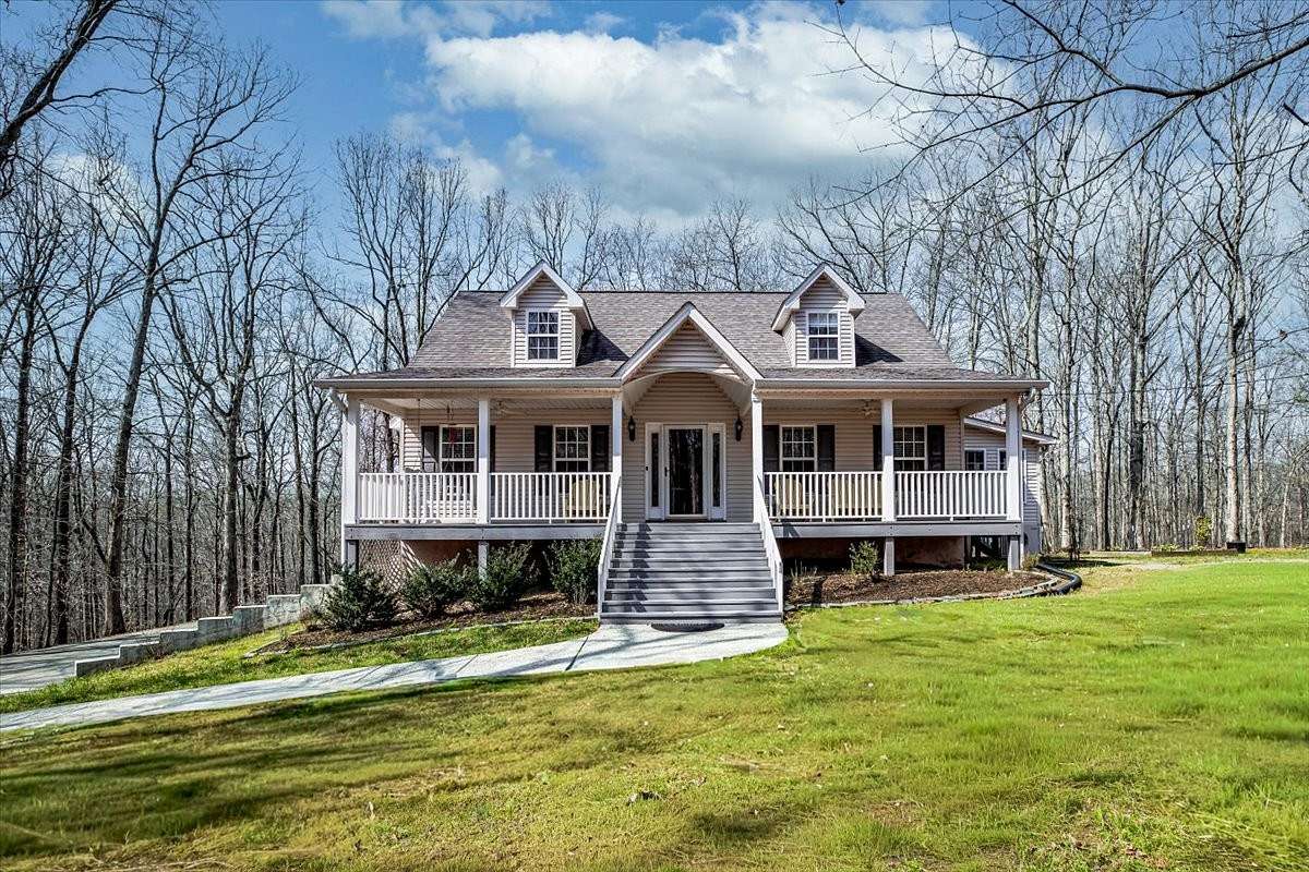 5.26 Acres of Land with Home for Sale in Kingston Springs, Tennessee