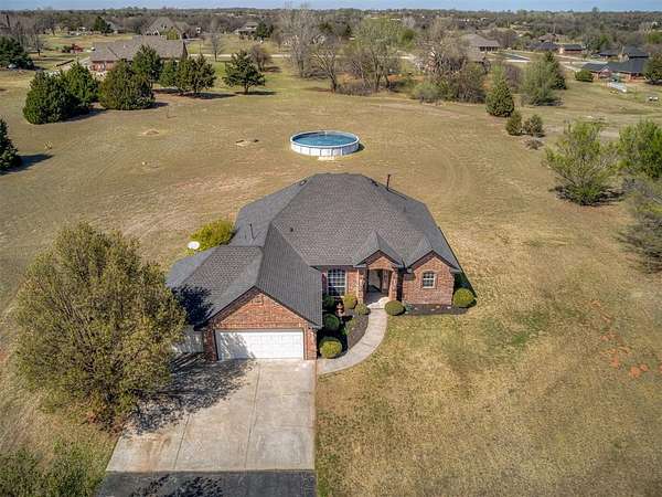 2 Acres of Land with Home for Sale in Blanchard, Oklahoma