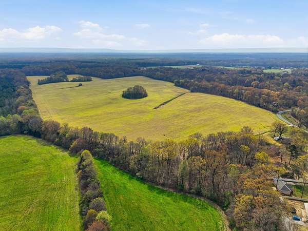 112 Acres of Agricultural & Residential Land for Sale in Manchester, Tennessee