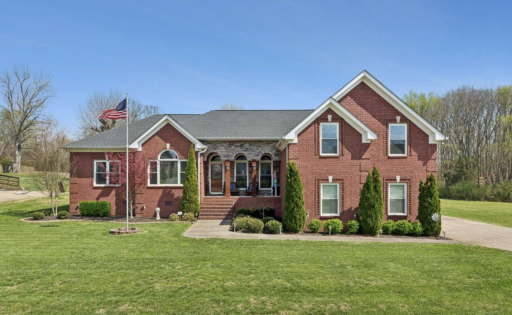 1.89 Acres of Land with Home for Sale in Lebanon, Tennessee