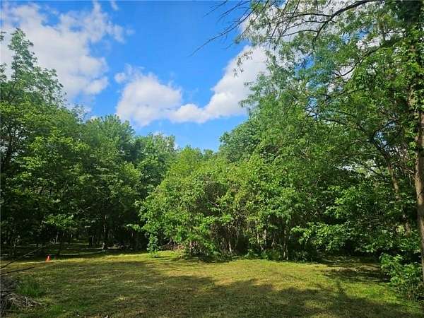 2.5 Acres of Residential Land for Sale in Sedalia, Missouri