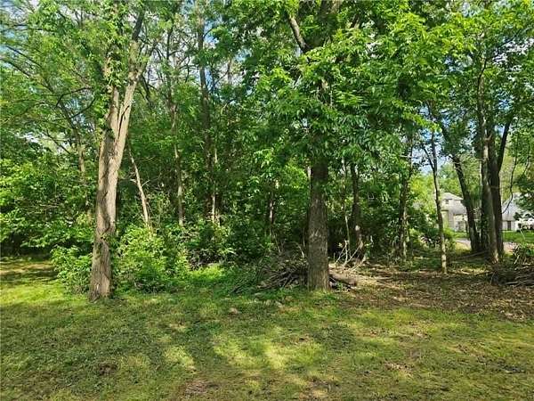 2.5 Acres of Residential Land for Sale in Sedalia, Missouri