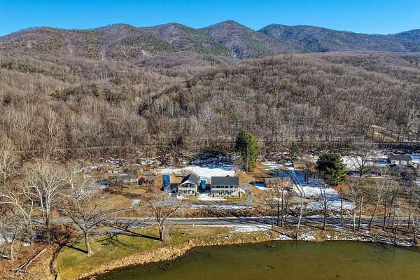2.15 Acres of Land with Home for Sale in Shenandoah, Virginia
