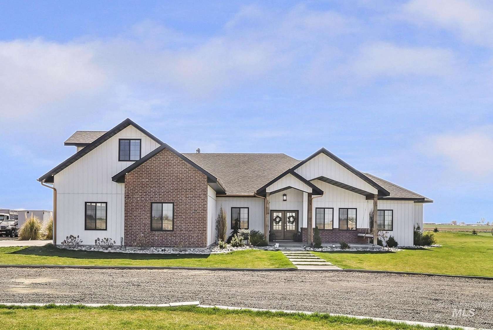 14 Acres of Land with Home for Sale in Wendell, Idaho