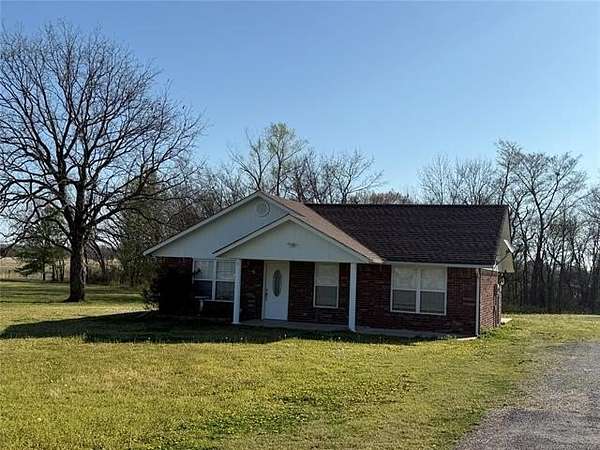 1.73 Acres of Land with Home for Sale in Muskogee, Oklahoma