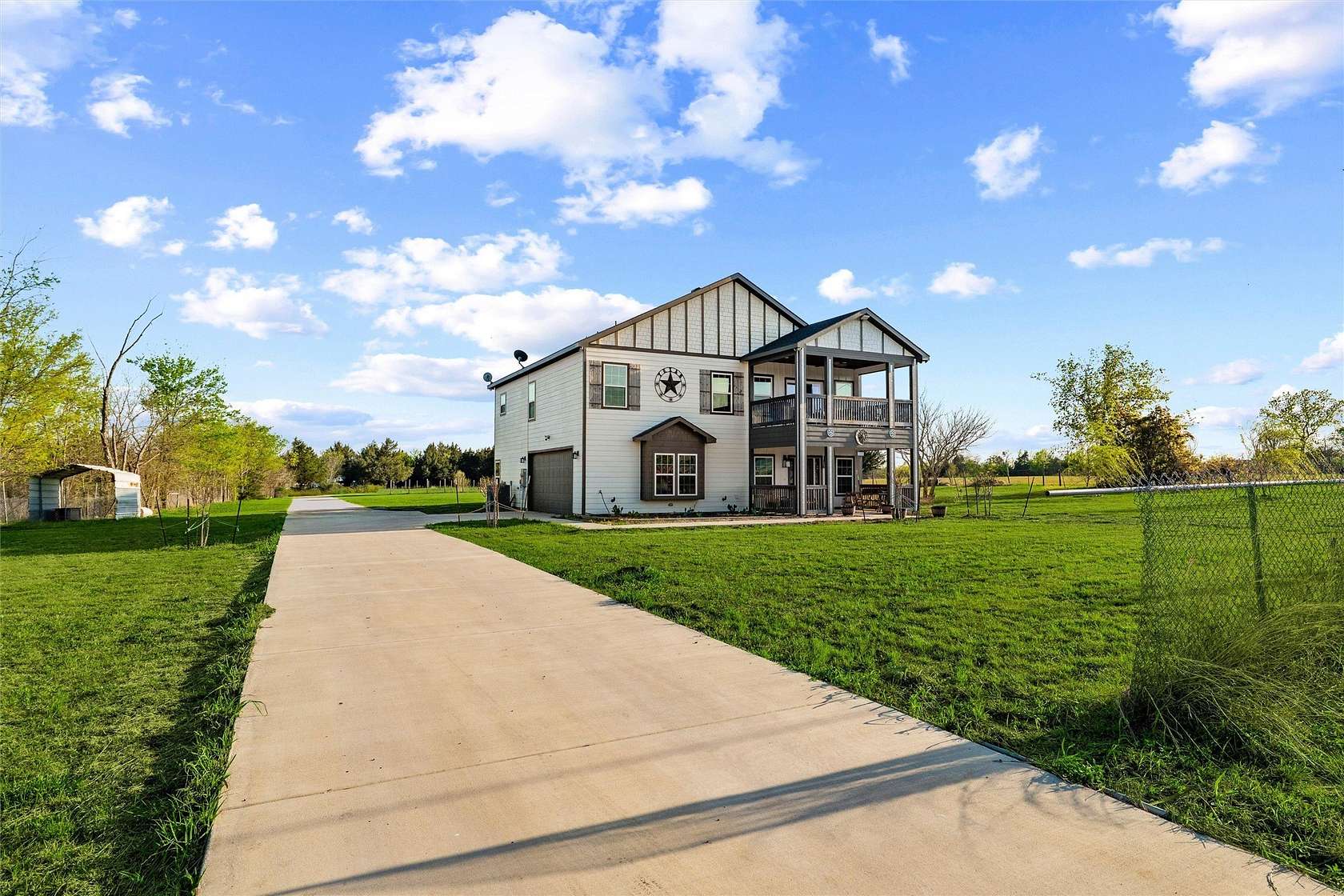 2.9 Acres of Land with Home for Sale in Quinlan, Texas