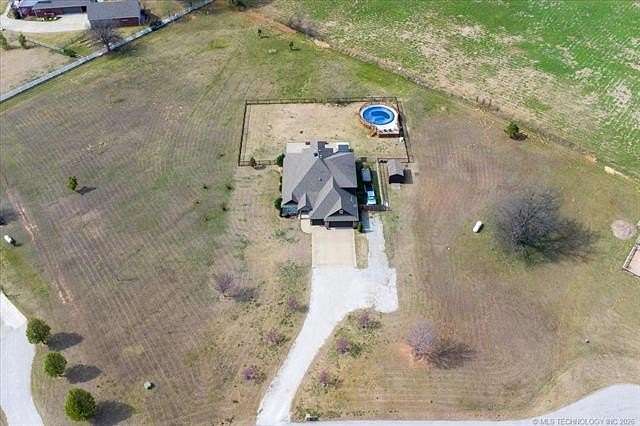 3.12 Acres of Land with Home for Sale in Broken Arrow, Oklahoma
