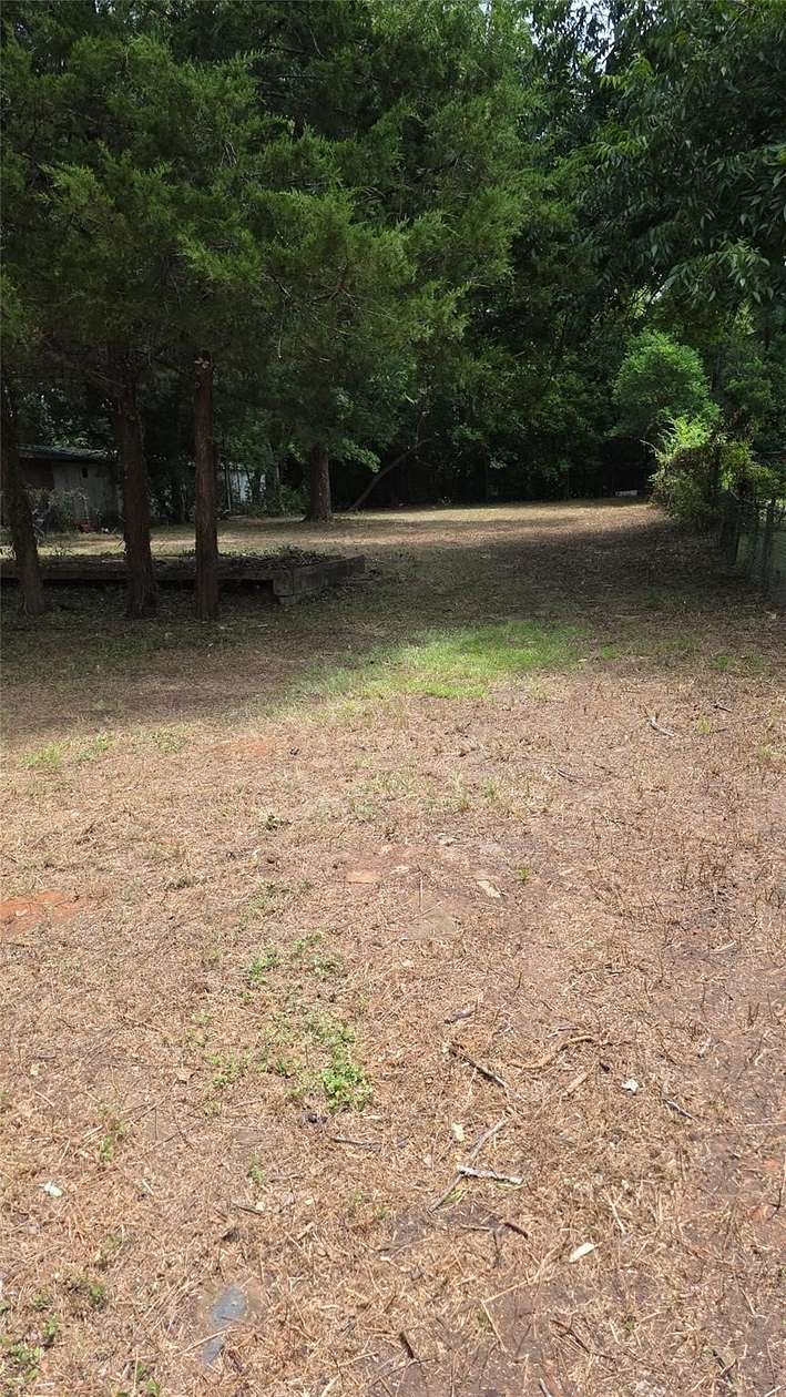 0.18 Acres of Land for Sale in Palestine, Texas