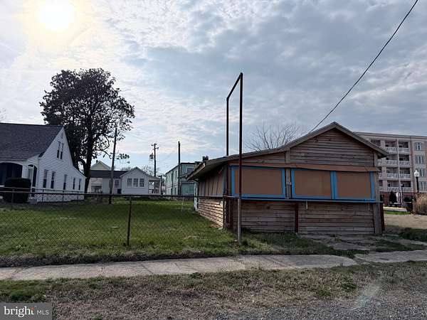 0.14 Acres of Commercial Land for Sale in Colonial Beach, Virginia