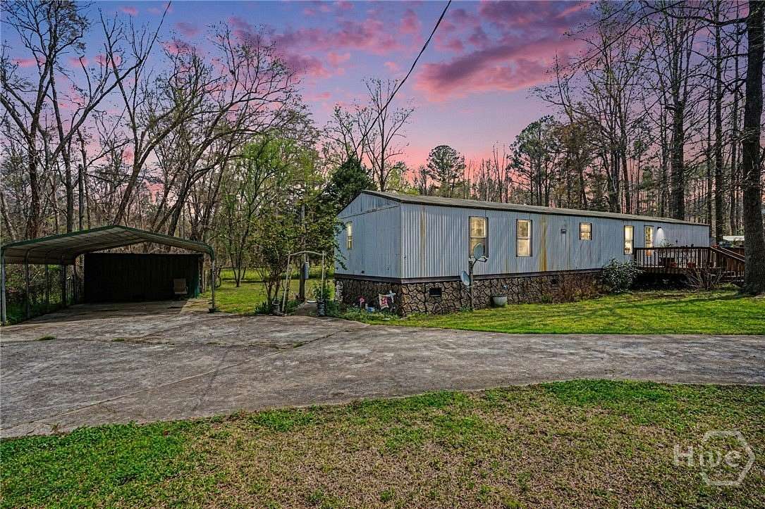 5.1 Acres of Land with Home for Sale in Comer, Georgia