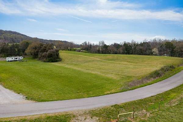 7.36 Acres of Residential Land for Sale in Walling, Tennessee