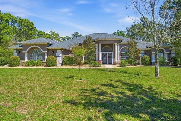 2 Acres of Land with Home for Sale in Beverly Hills, Florida