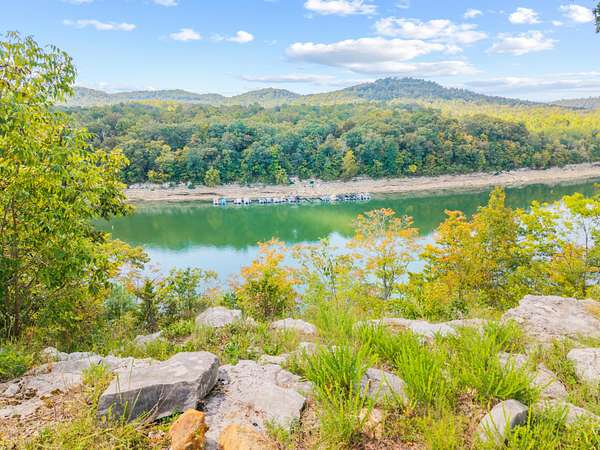 1.22 Acres of Residential Land for Sale in Somerset, Kentucky