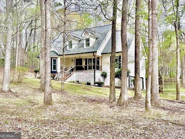 4.8 Acres of Land with Home for Sale in Hoschton, Georgia