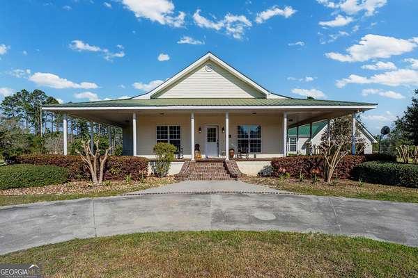 22 Acres of Recreational Land with Home for Sale in Waycross, Georgia