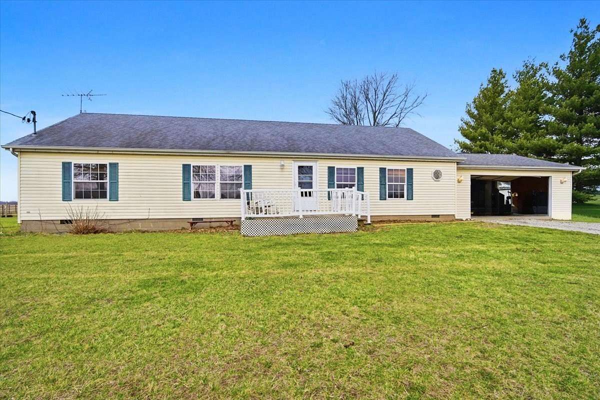 3.75 Acres of Land with Home for Sale in Clinton, Illinois