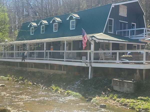 12.3 Acres of Land with Home for Sale in Franklin, Tennessee