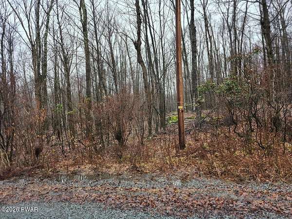 3.8 Acres of Residential Land for Sale in Honesdale, Pennsylvania