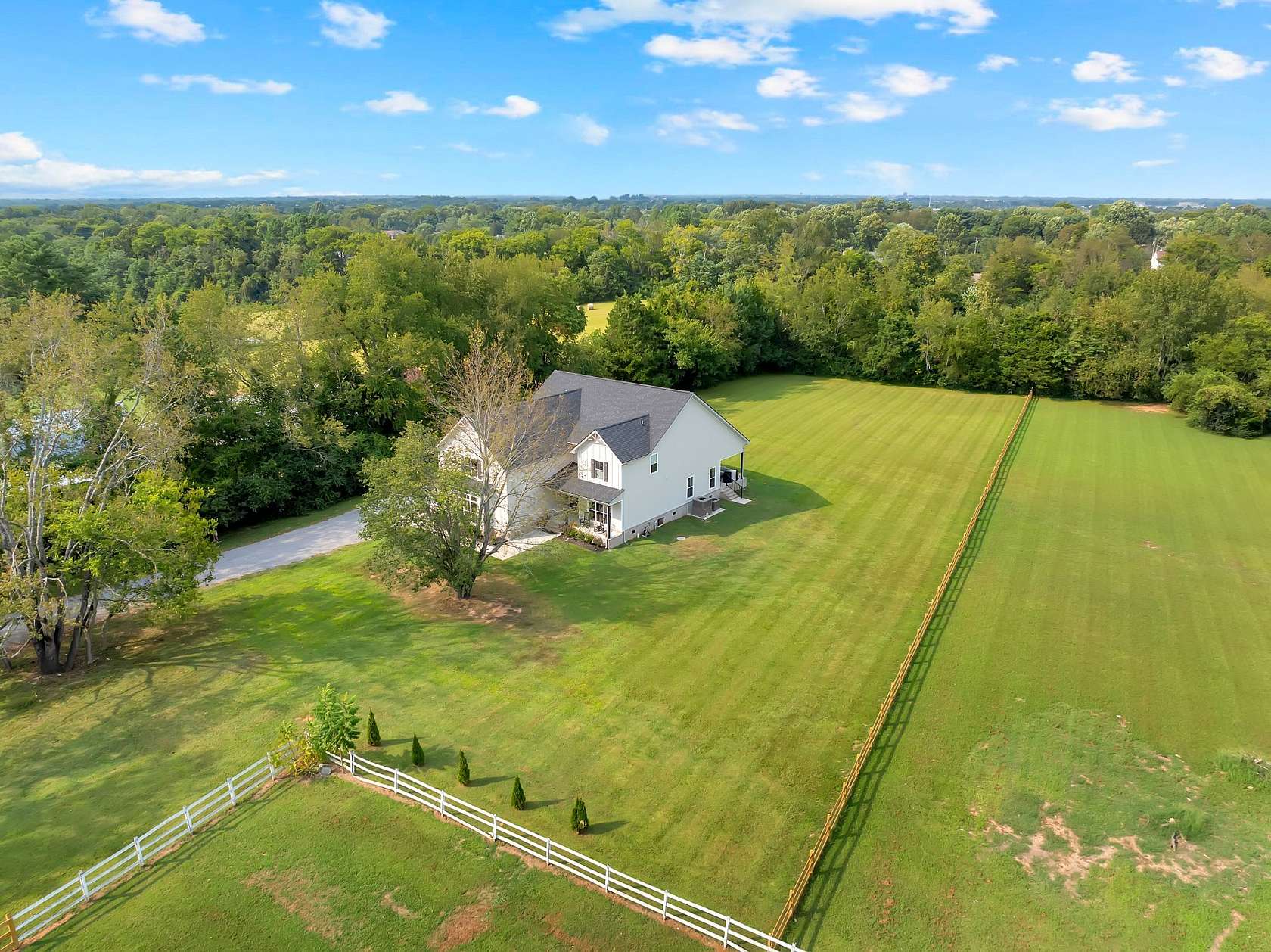 2 Acres of Land with Home for Sale in Murfreesboro, Tennessee