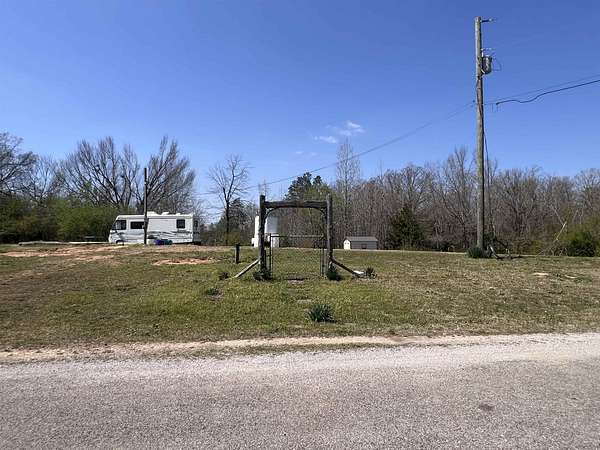 1.5 Acres of Residential Land for Sale in Crump, Tennessee