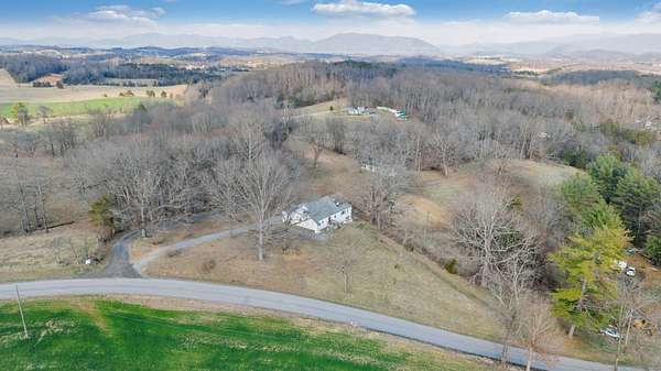 11.4 Acres of Recreational & Residential Land for Sale in Fincastle, Virginia