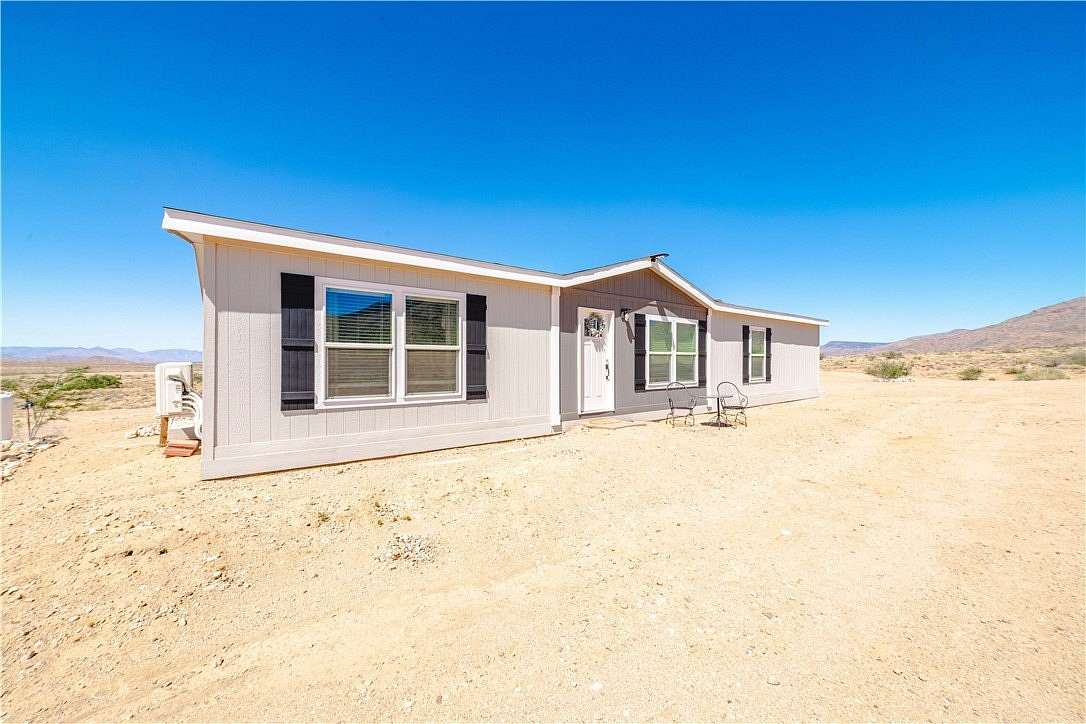 4.55 Acres of Land with Home for Sale in Kingman, Arizona