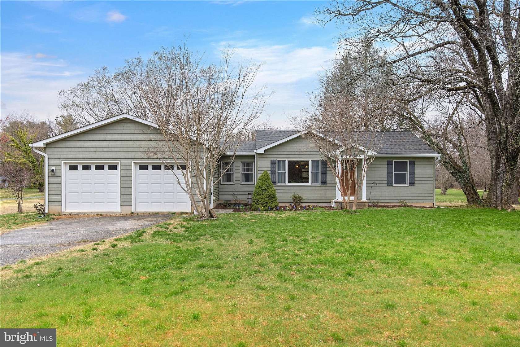 1.89 Acres of Land with Home for Sale in Annapolis, Maryland