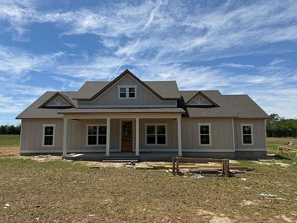 2.17 Acres of Land with Home for Sale in Ray City, Georgia