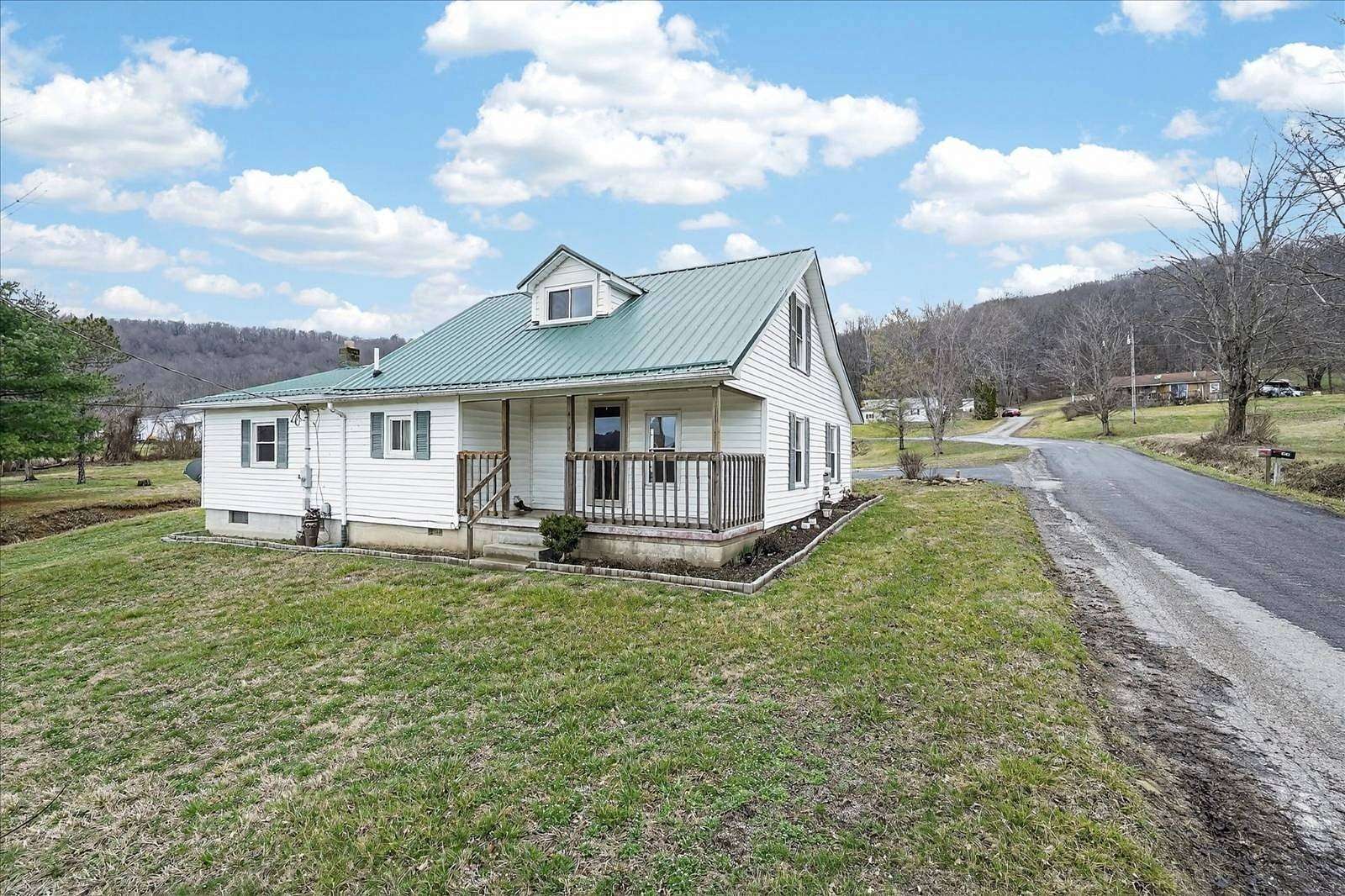 2 Acres of Land with Home for Sale in Peebles, Ohio