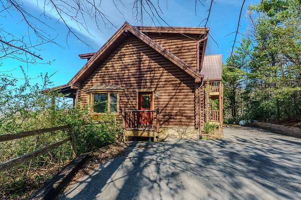 1.87 Acres of Land with Home for Sale in Gatlinburg, Tennessee