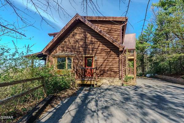 1.87 Acres of Land with Home for Sale in Gatlinburg, Tennessee