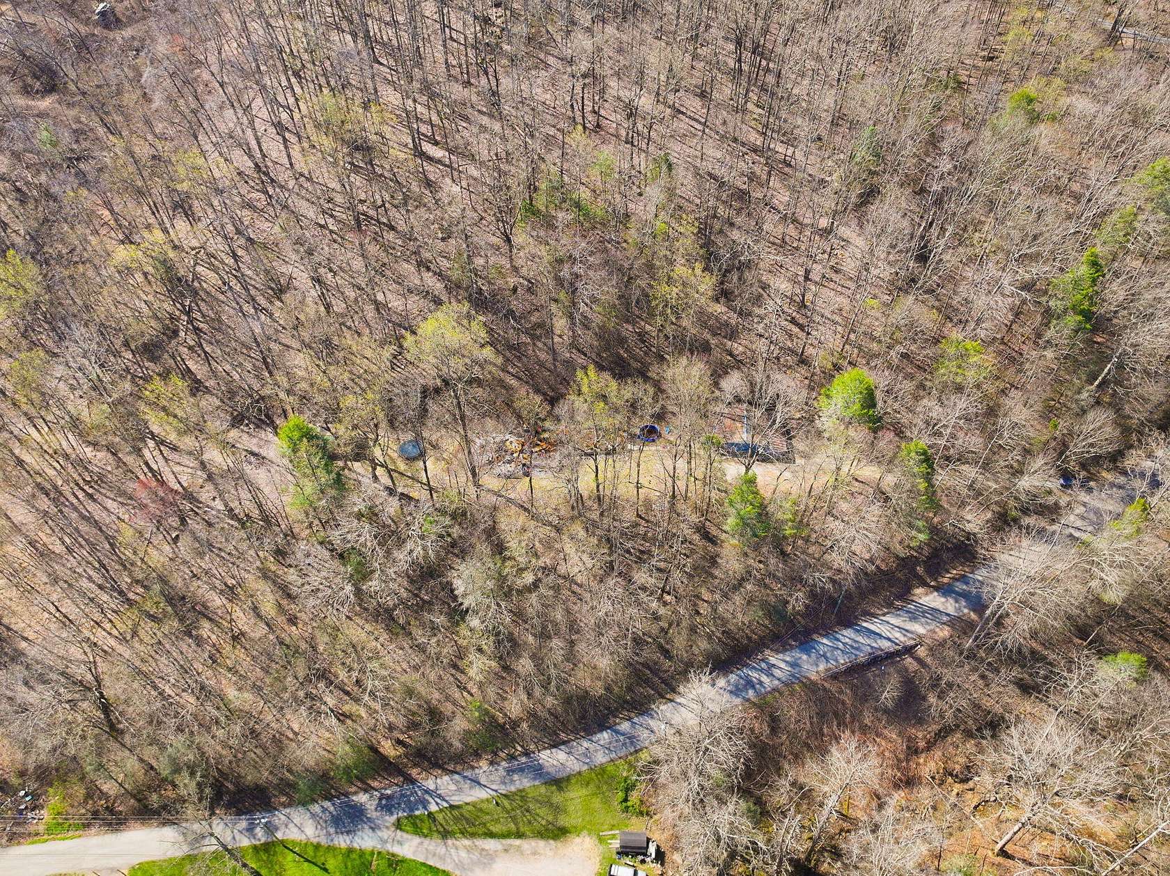 4.24 Acres of Residential Land for Sale in Middlesboro, Kentucky