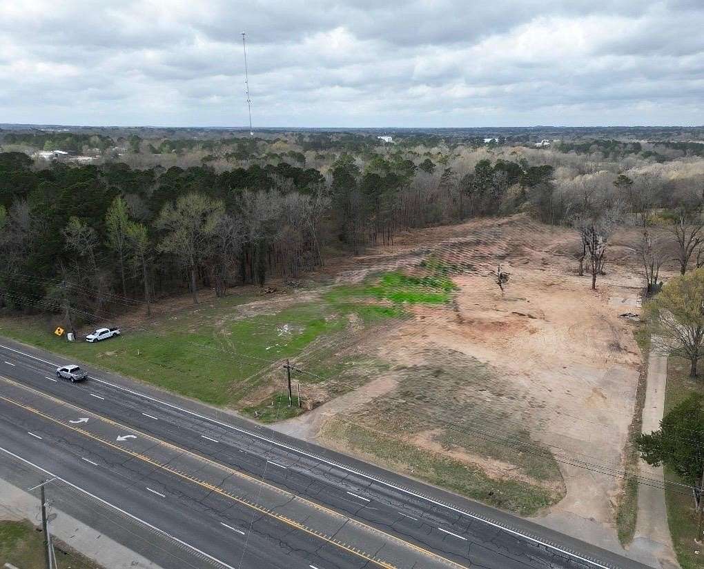 6 Acres of Mixed-Use Land for Sale in Kilgore, Texas