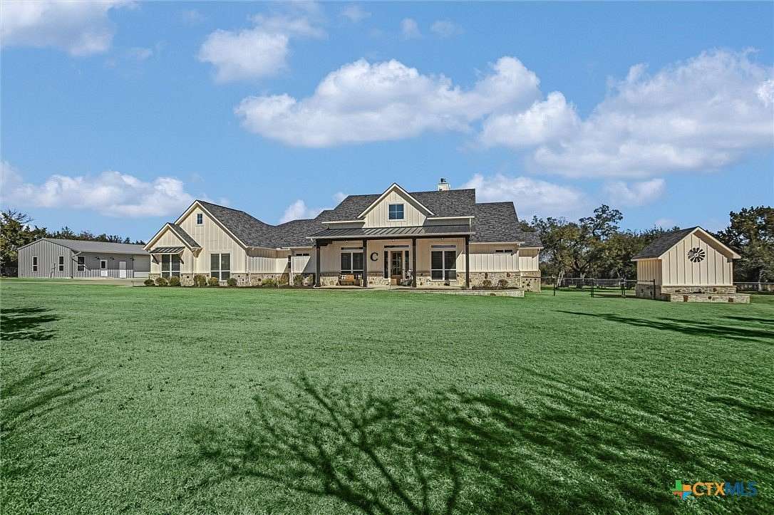 2.67 Acres of Land with Home for Sale in Liberty Hill, Texas