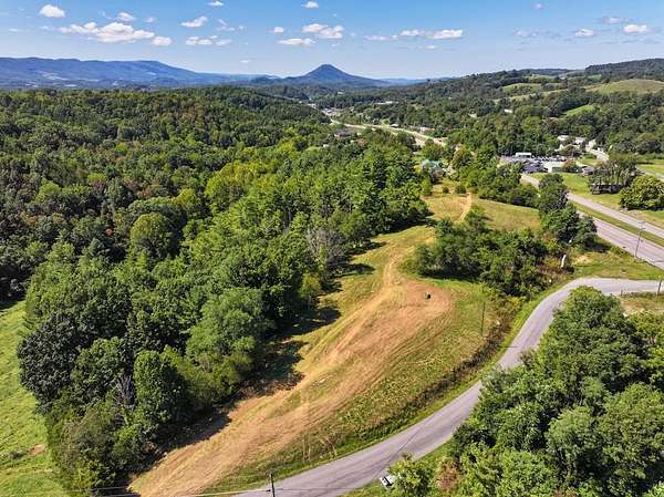 7.25 Acres of Commercial Land for Sale in Cedar Bluff, Virginia