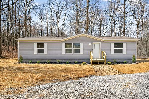 2 Acres of Land with Home for Sale in Sparta, Tennessee