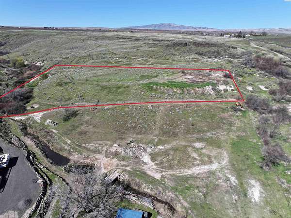5.67 Acres of Residential Land for Sale in Benton City, Washington