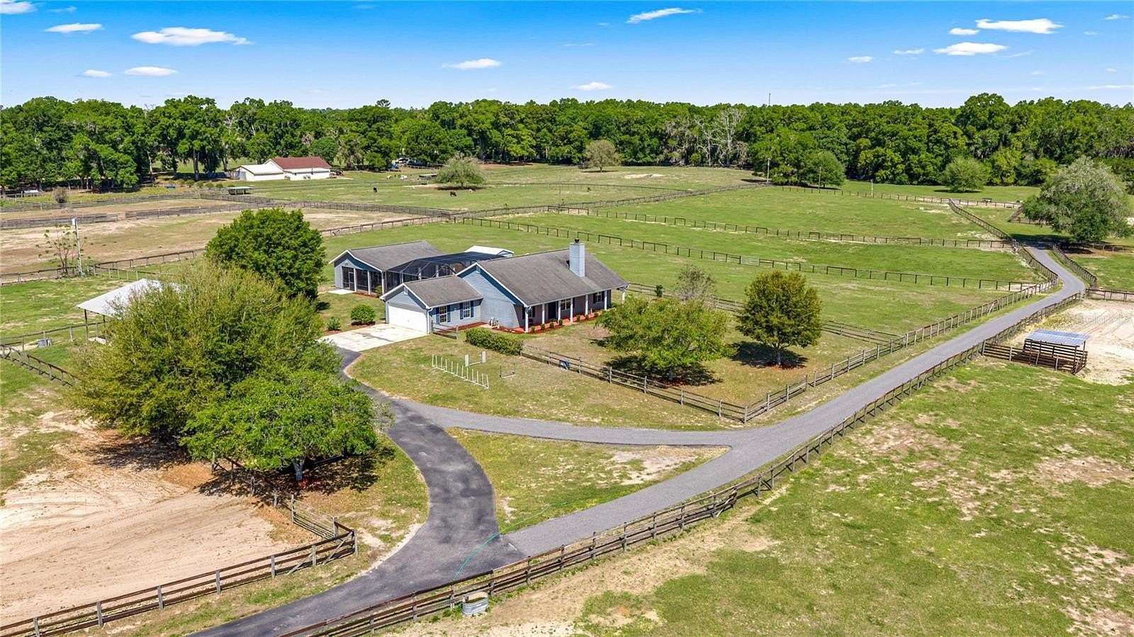 14.7 Acres of Land with Home for Sale in Summerfield, Florida