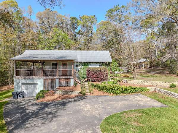 1.73 Acres of Land with Home for Sale in Ponce de Leon, Florida