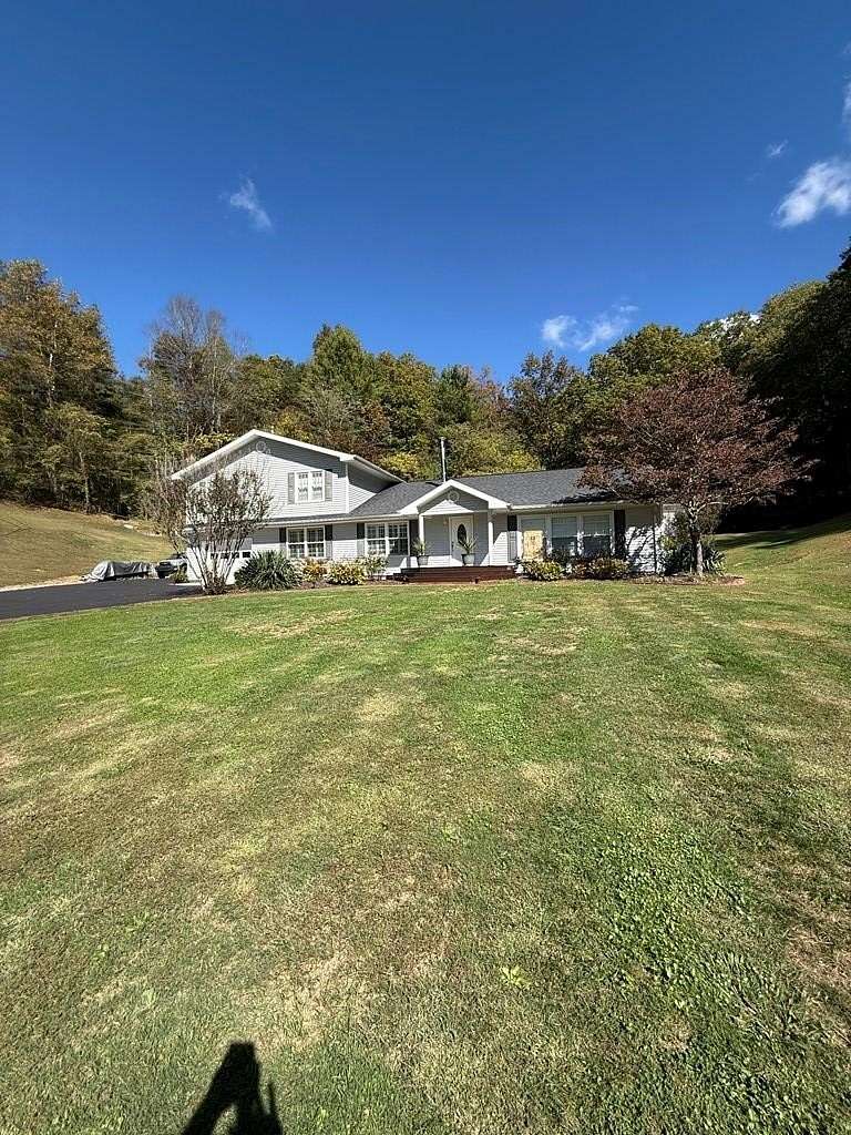 22 Acres of Land with Home for Sale in Staffordsville, Kentucky