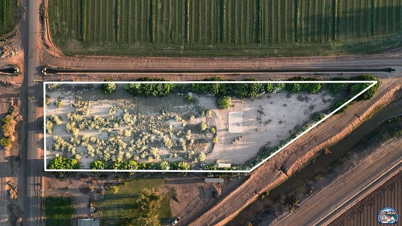 3.66 Acres of Residential Land for Sale in El Centro, California
