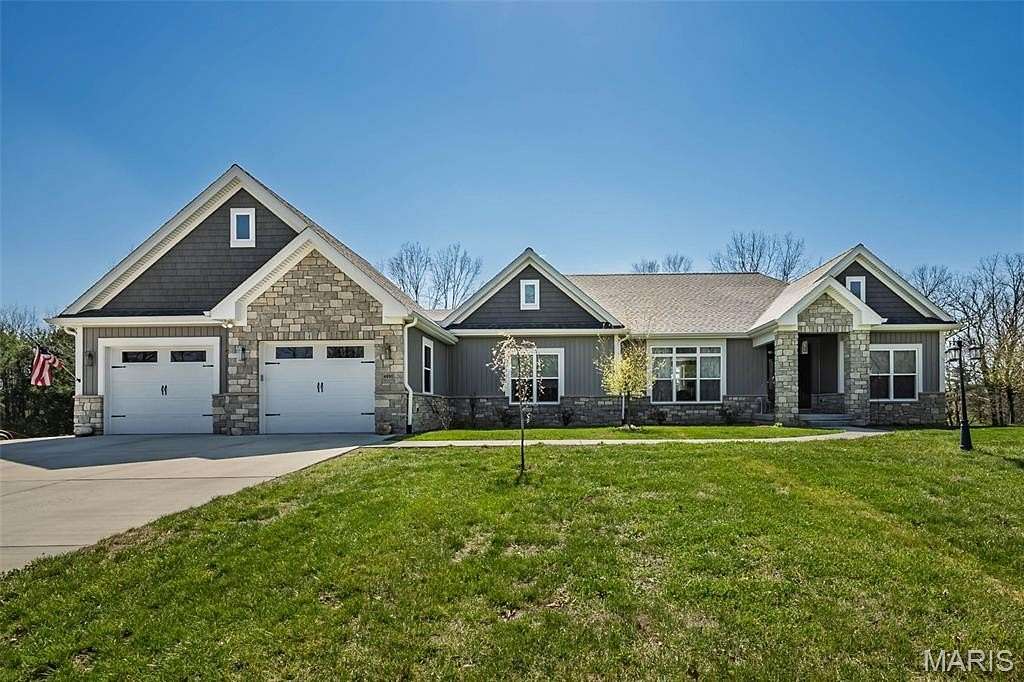 3.2 Acres of Land with Home for Sale in Hillsboro, Missouri