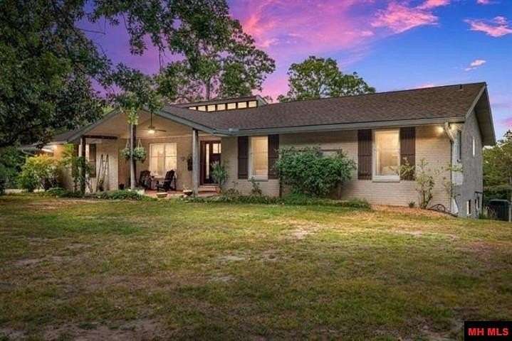 15 Acres of Land with Home for Sale in Mountain Home, Arkansas