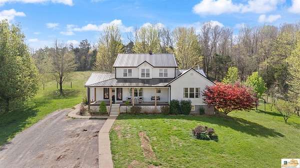 28.7 Acres of Land with Home for Sale in Munfordville, Kentucky