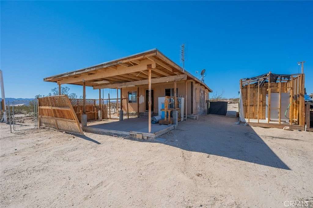 2.5 Acres of Land with Home for Sale in Twentynine Palms, California