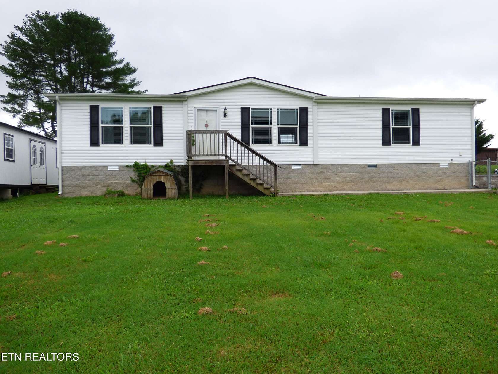 1.78 Acres of Land with Home for Sale in Crossville, Tennessee