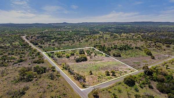 11 Acres of Land for Sale in Round Mountain, Texas