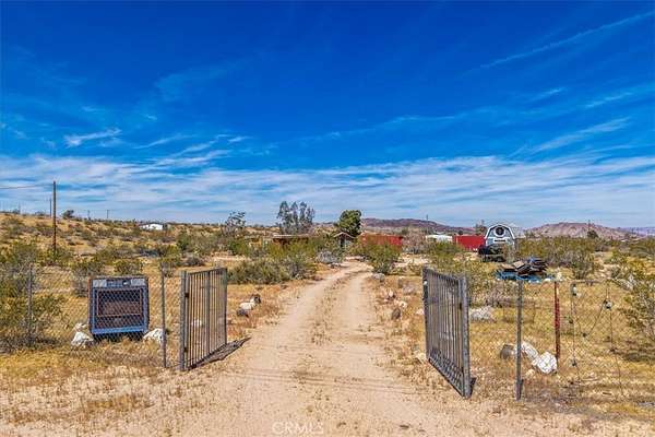 2.5 Acres of Improved Residential Land for Sale in Landers, California